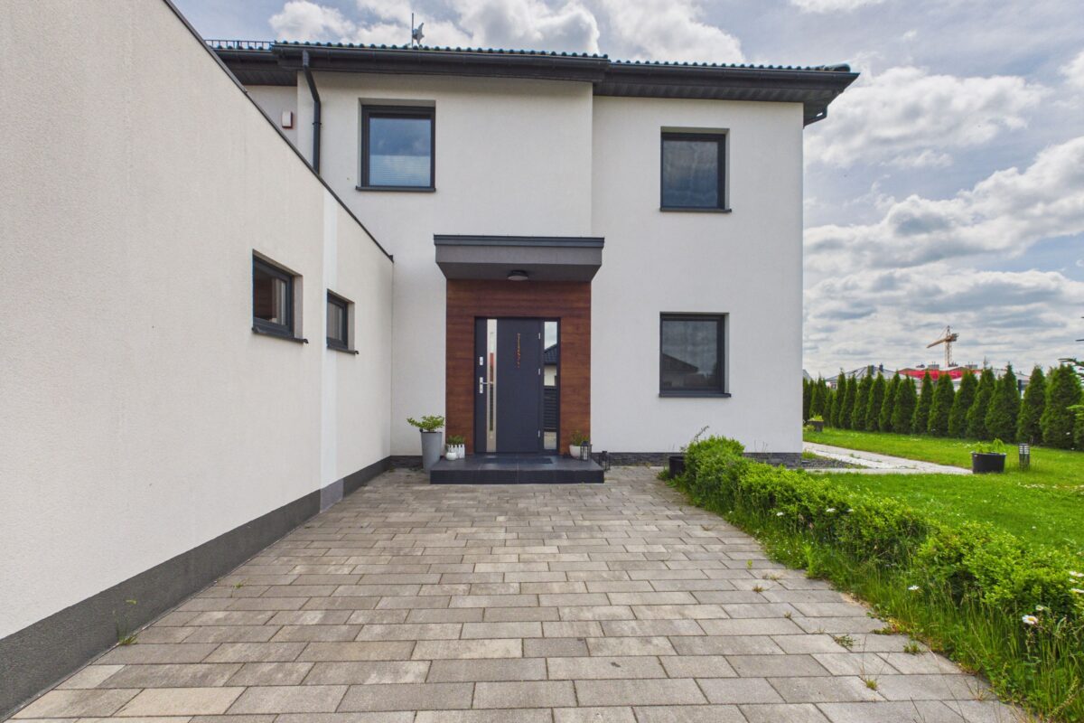 NOWOCZESNY DOM WOLNOSTOJĄCY | GDAŃSK OSOWA | ul. Cerery |  165,60 m² + GARAŻ 2-STANOWISKOWY | DZIAŁKA 681 m² | 2022r. | 3 300 000 PLN
